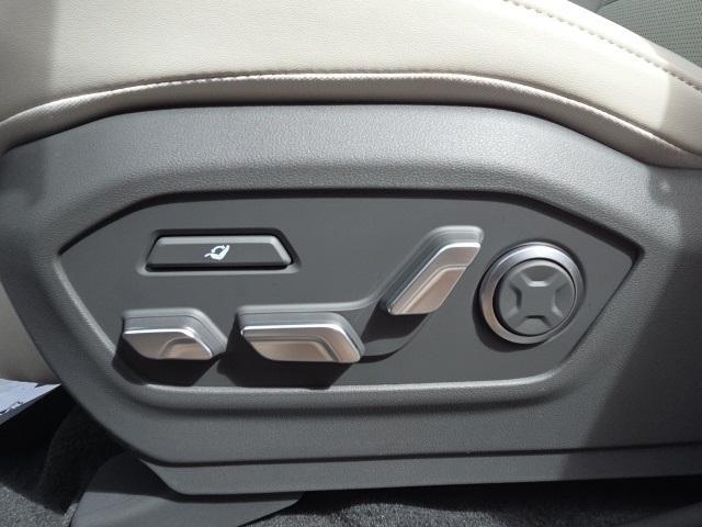 new 2026 Hyundai SANTA FE HEV car, priced at $51,295