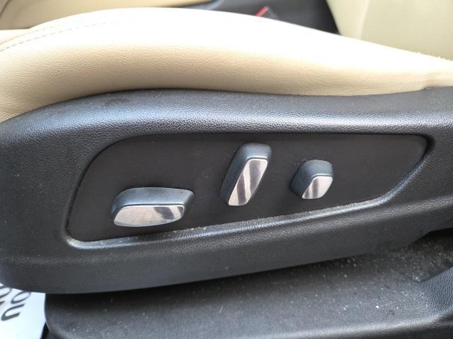 used 2018 Cadillac XT5 car, priced at $17,200