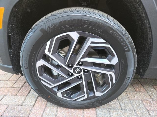 new 2026 Hyundai TUCSON Hybrid car, priced at $44,275