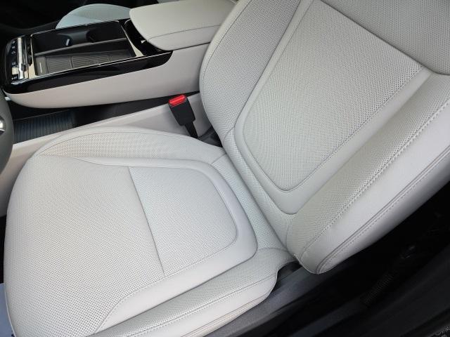 new 2026 Hyundai TUCSON Hybrid car, priced at $44,275