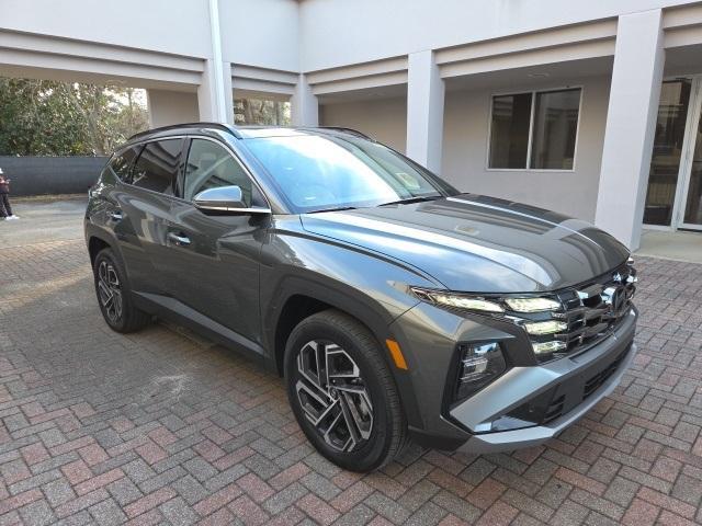 new 2026 Hyundai TUCSON Hybrid car, priced at $44,275