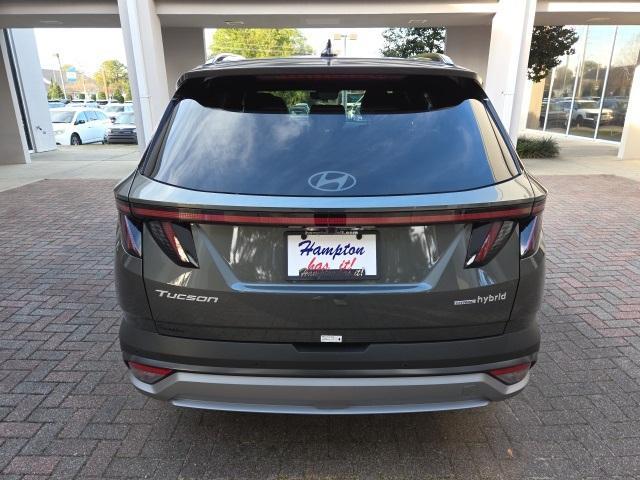 new 2026 Hyundai TUCSON Hybrid car, priced at $44,275