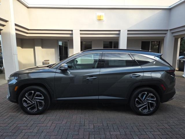 new 2026 Hyundai TUCSON Hybrid car, priced at $44,275