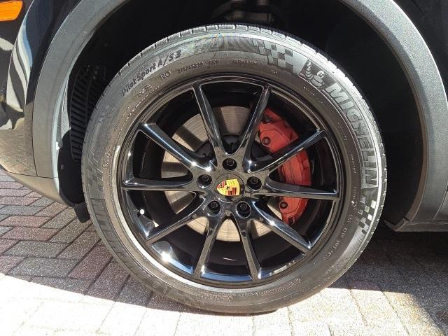 used 2021 Porsche Cayenne car, priced at $52,899