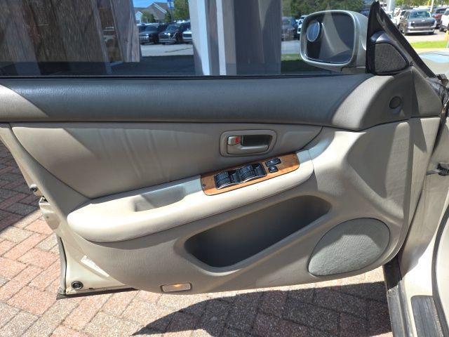 used 1997 Lexus ES 300 car, priced at $5,000