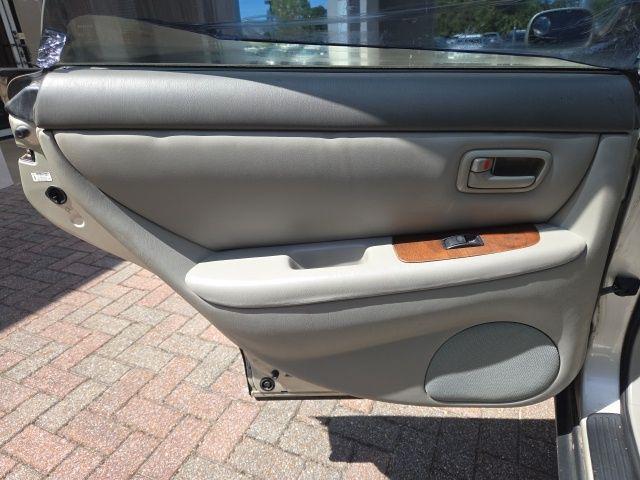 used 1997 Lexus ES 300 car, priced at $5,000