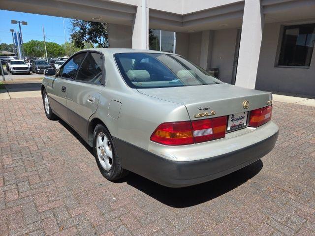 used 1997 Lexus ES 300 car, priced at $5,000