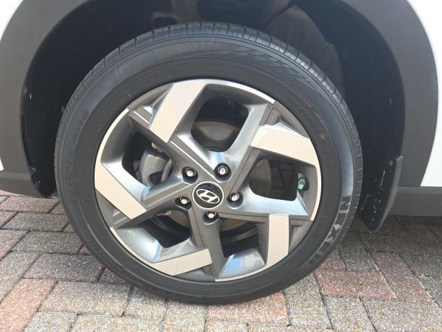 used 2022 Hyundai Venue car, priced at $15,995