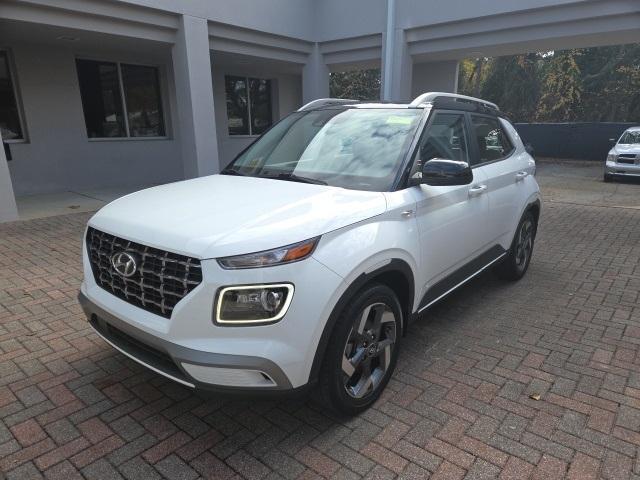 used 2022 Hyundai Venue car, priced at $15,995