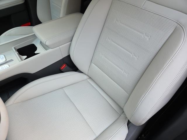 new 2026 Hyundai SANTA FE HEV car, priced at $47,825