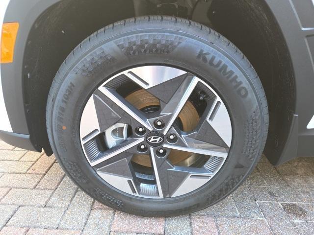 new 2026 Hyundai Tucson car, priced at $33,470