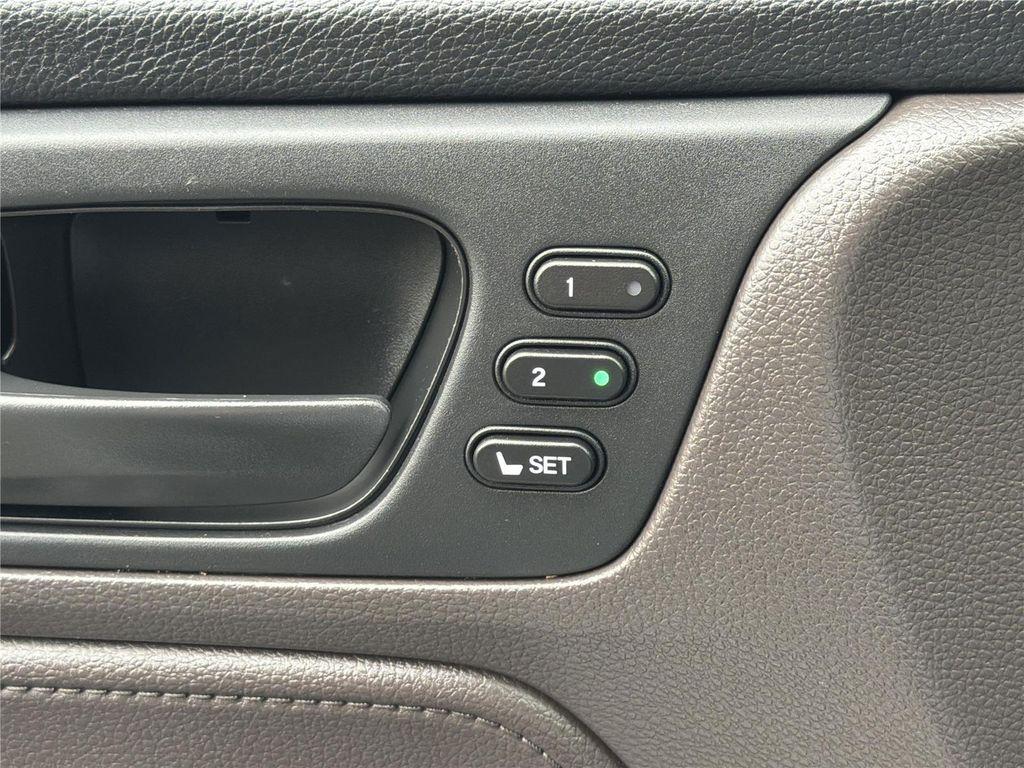 used 2022 Honda Odyssey car, priced at $26,595