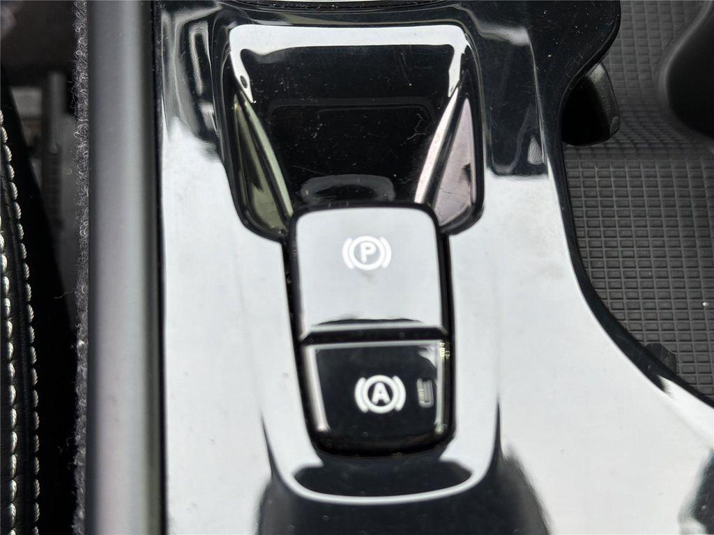 used 2019 Volvo XC40 car, priced at $18,324