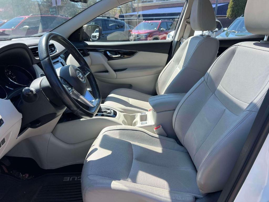 used 2018 Nissan Rogue Sport car, priced at $15,996