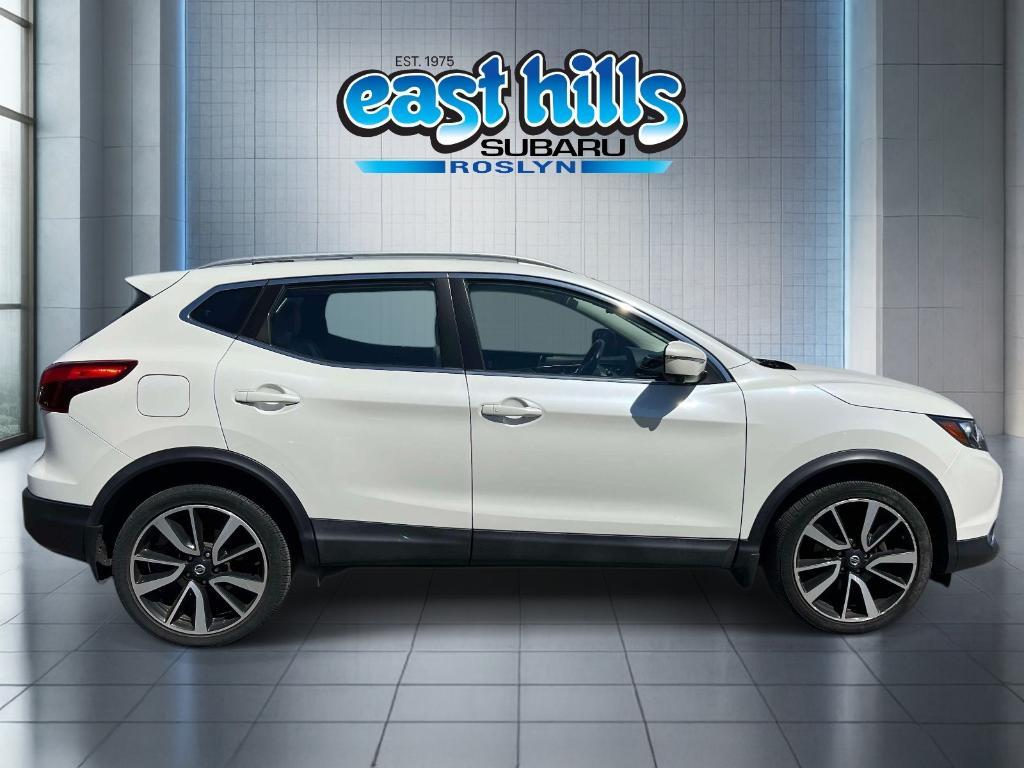 used 2018 Nissan Rogue Sport car, priced at $15,996