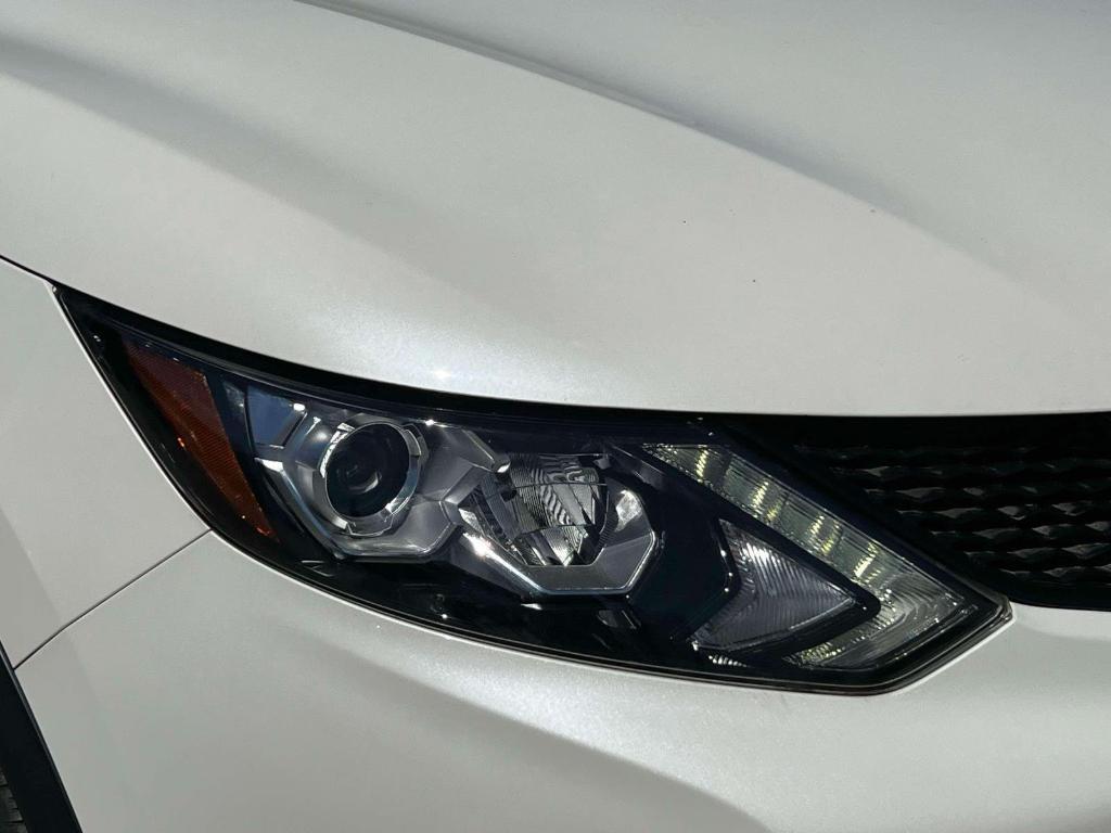 used 2018 Nissan Rogue Sport car, priced at $15,996