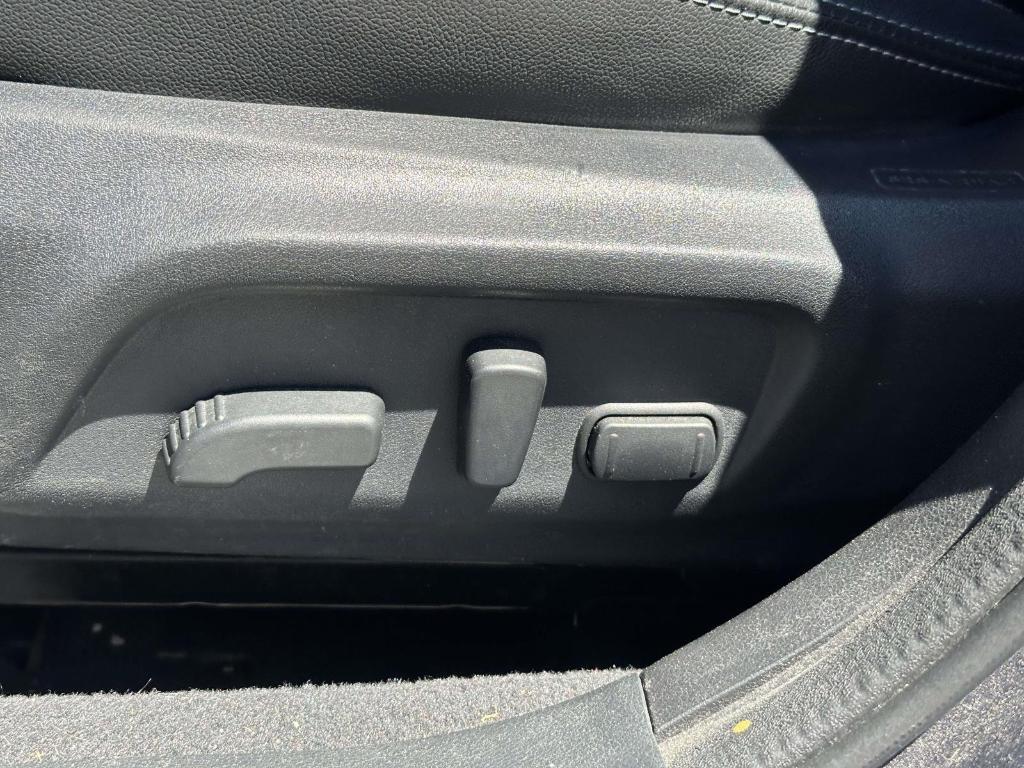 used 2016 Subaru Legacy car, priced at $15,171