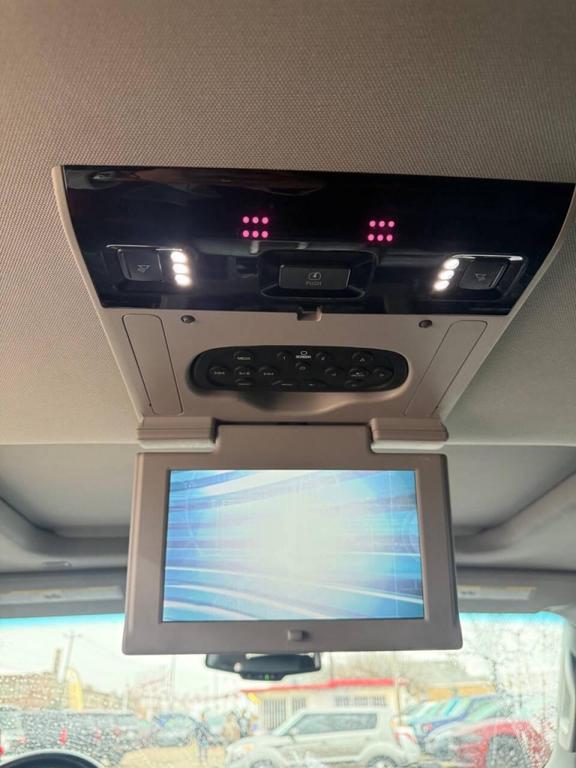 used 2019 GMC Yukon car, priced at $25,988