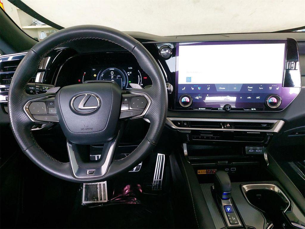 2024 Ultra White Lexus RX 500h
