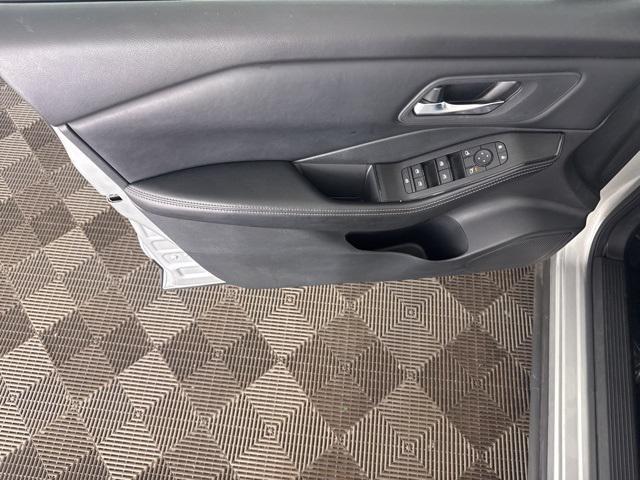 used 2024 Nissan Rogue car, priced at $21,552