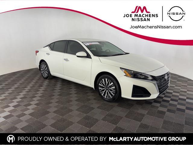 used 2023 Nissan Altima car, priced at $20,885