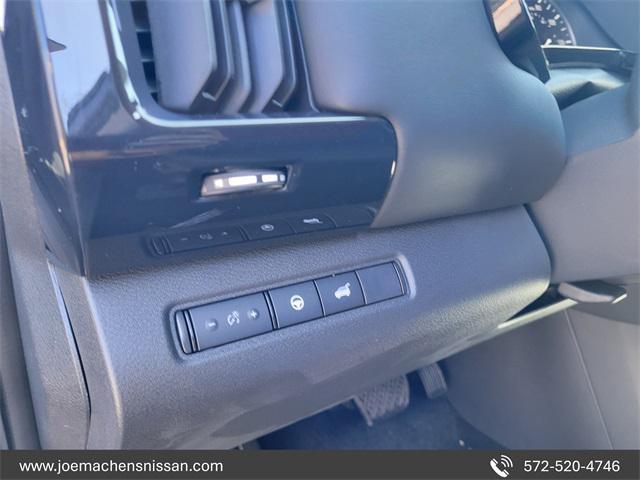 new 2025 Nissan Pathfinder car, priced at $32,844