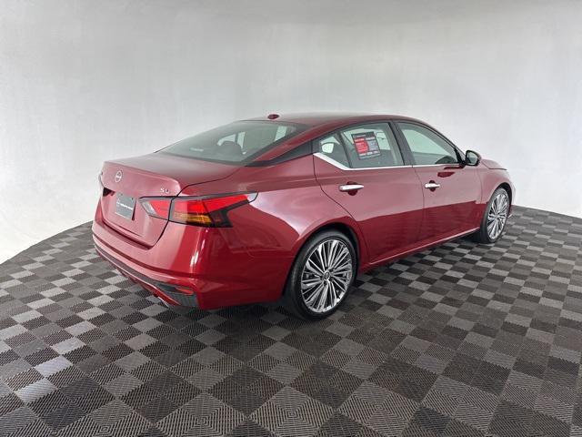 used 2025 Nissan Altima car, priced at $25,117