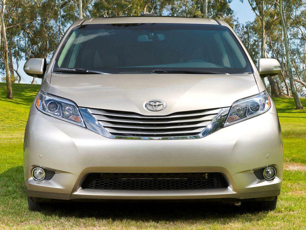 used 2015 Toyota Sienna car, priced at $15,367