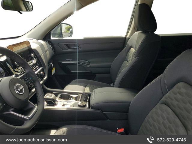 new 2025 Nissan Pathfinder car, priced at $33,938