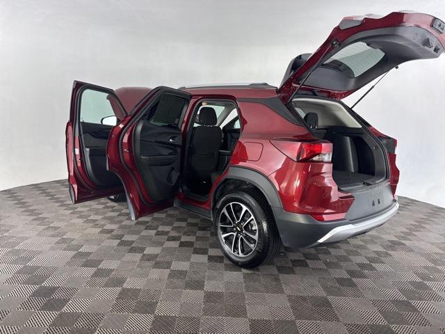 used 2024 Chevrolet TrailBlazer car, priced at $20,525