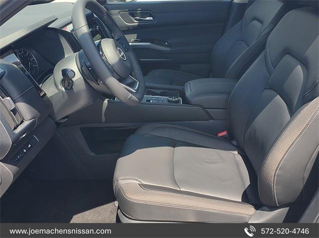 new 2025 Nissan Pathfinder car, priced at $36,368
