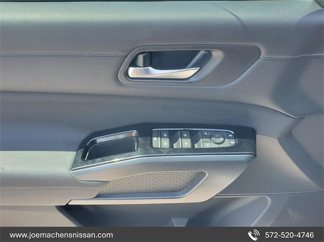 new 2025 Nissan Pathfinder car, priced at $36,368