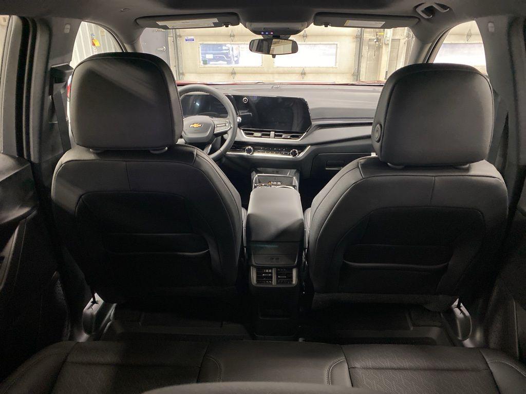 new 2026 Chevrolet Equinox car, priced at $35,285