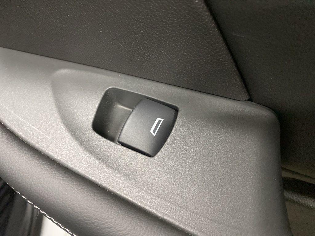 used 2023 Buick Envision car, priced at $28,980