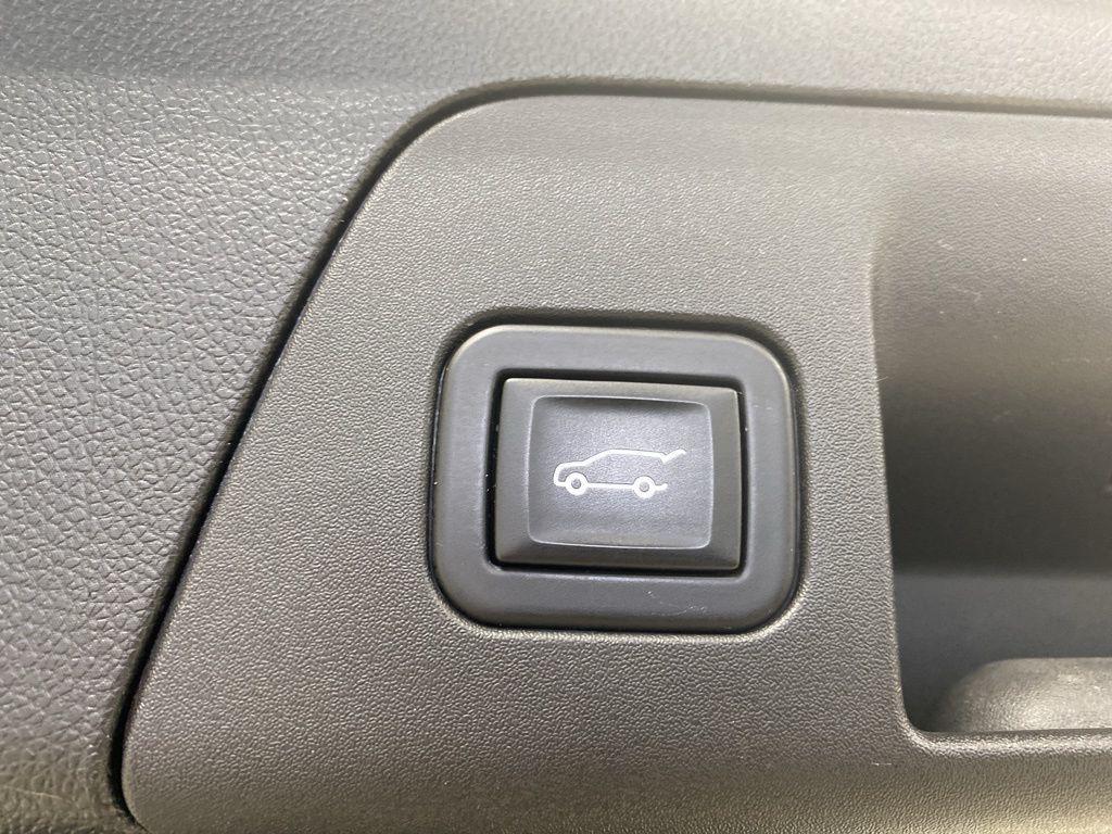 used 2023 Buick Envision car, priced at $28,980