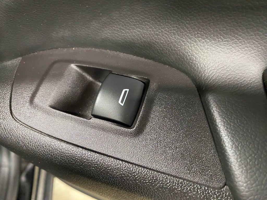 used 2021 Chevrolet Equinox car, priced at $21,980