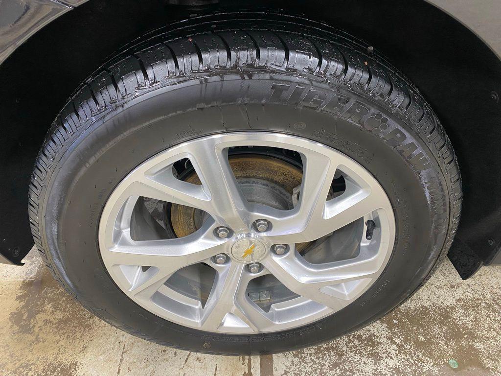 used 2021 Chevrolet Equinox car, priced at $21,980