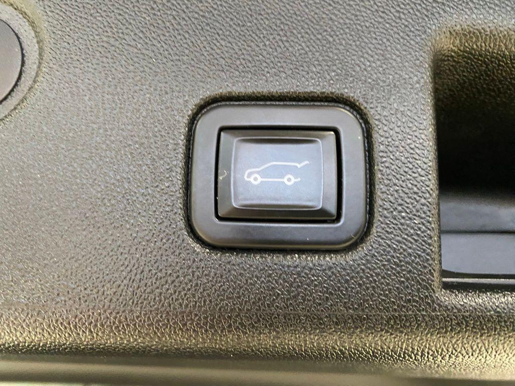 used 2021 Chevrolet Equinox car, priced at $21,980