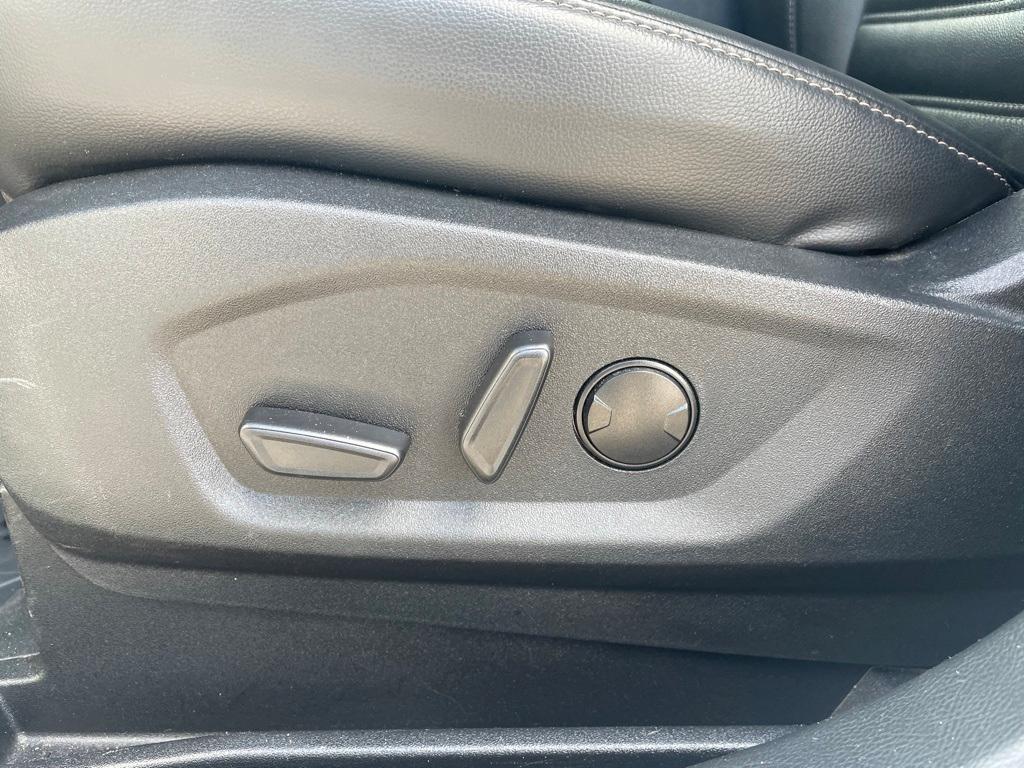 used 2023 Ford Edge car, priced at $21,885