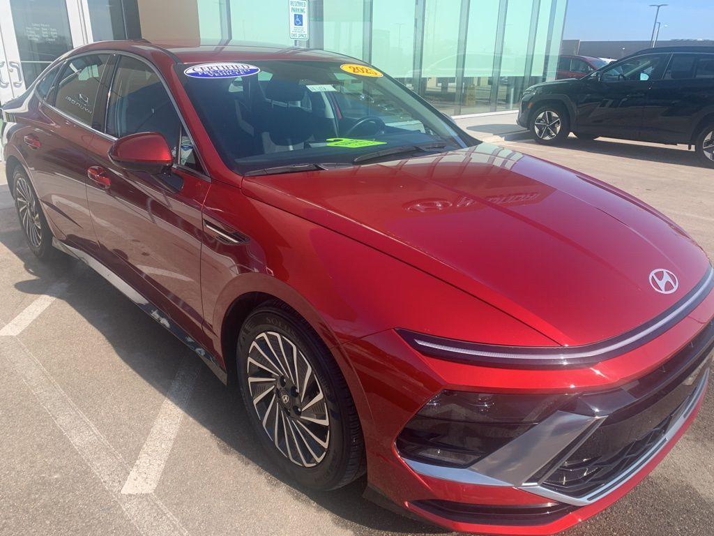 used 2025 Hyundai Sonata Hybrid car, priced at $24,276