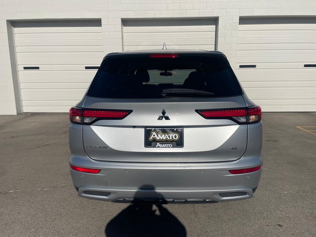 used 2024 Mitsubishi Outlander car, priced at $20,775
