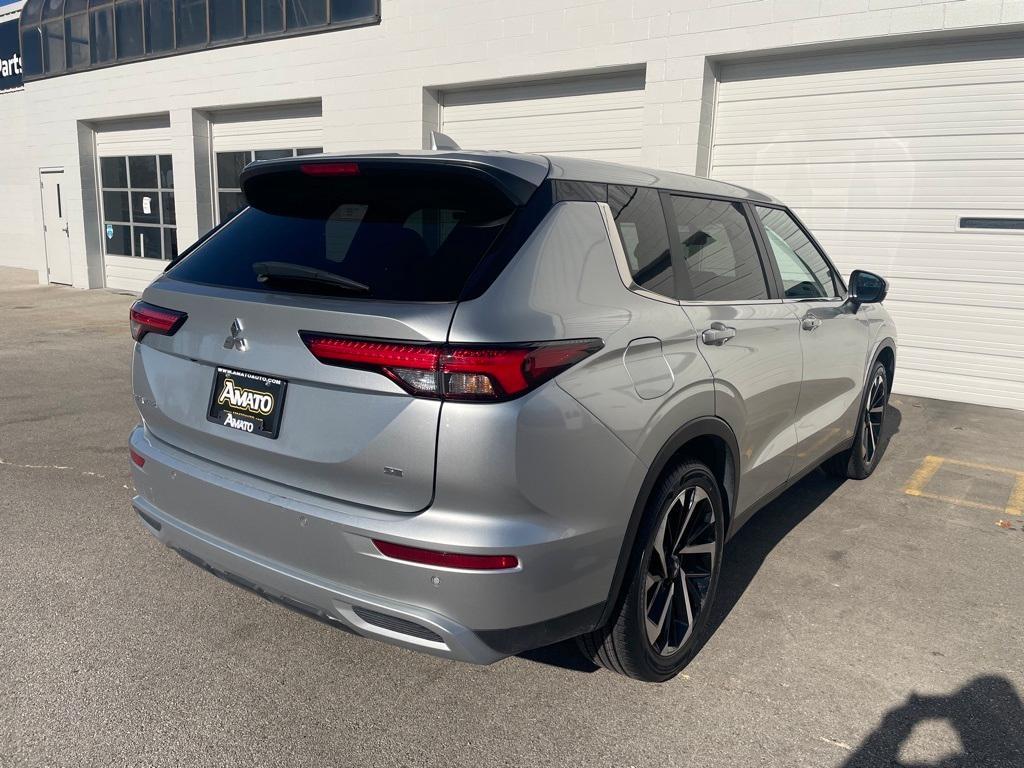 used 2024 Mitsubishi Outlander car, priced at $20,775