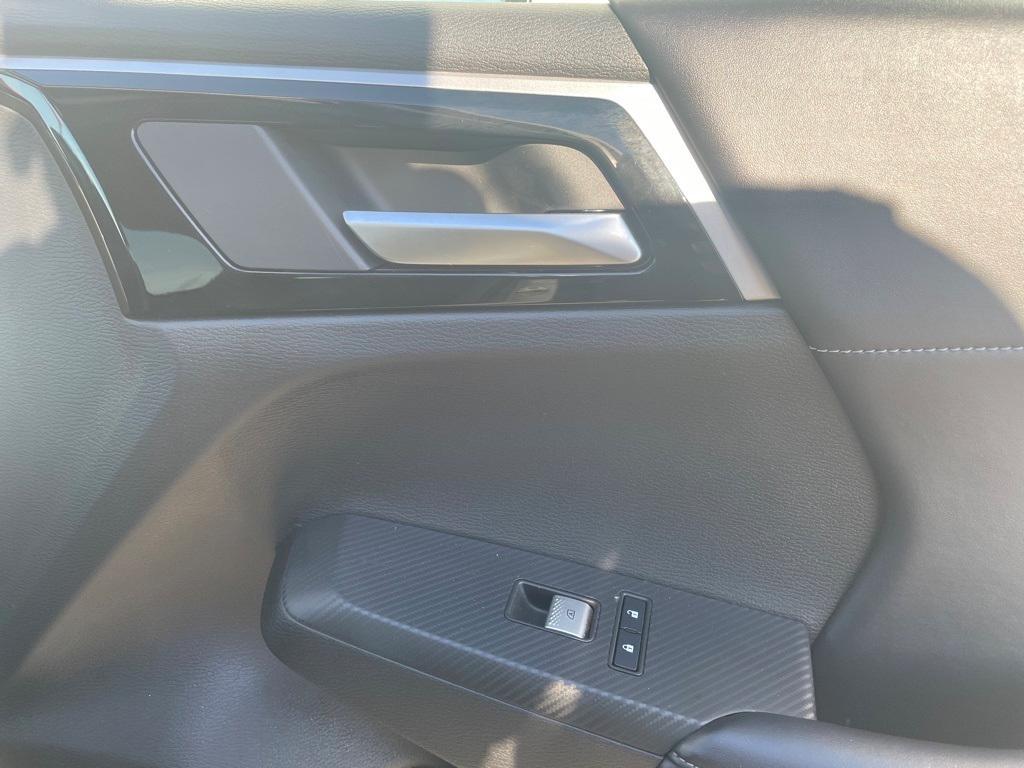 used 2024 Mitsubishi Outlander car, priced at $20,775