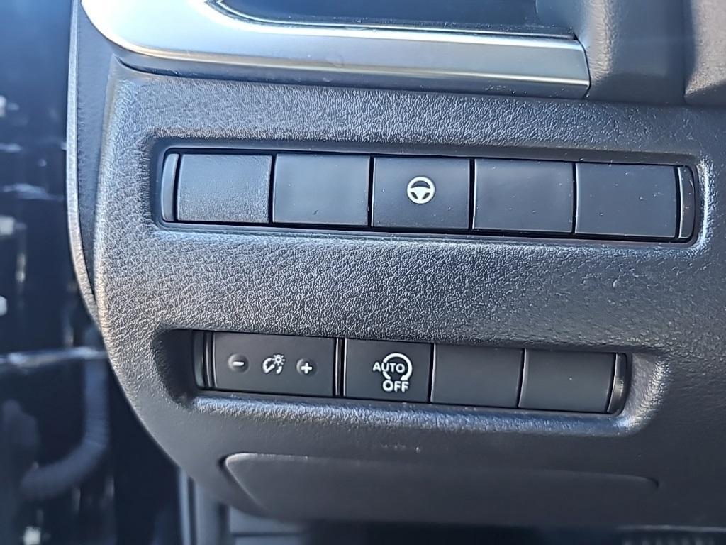 used 2023 Nissan Rogue car, priced at $19,299