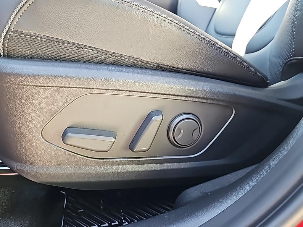 new 2026 Hyundai TUCSON Hybrid car, priced at $41,995