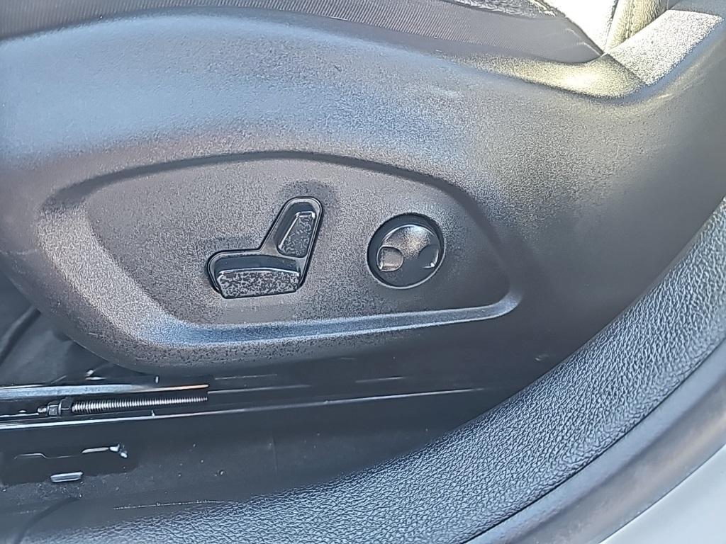 used 2025 Jeep Compass car, priced at $25,848