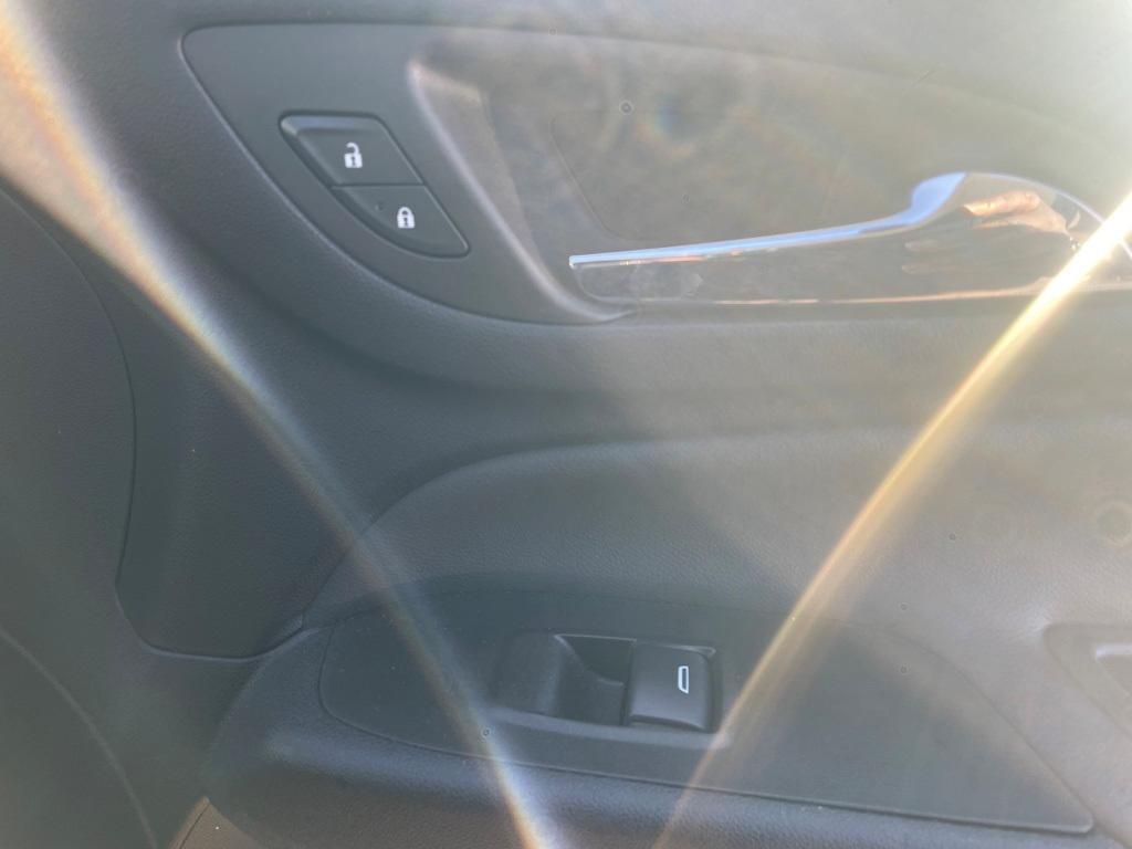 used 2023 Chevrolet Equinox car, priced at $21,034