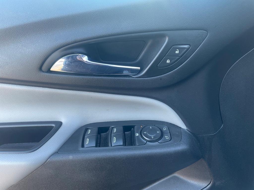 used 2021 Chevrolet Equinox car, priced at $15,560