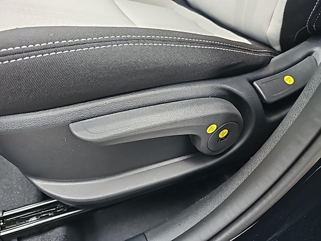 new 2026 Hyundai Venue car, priced at $25,125