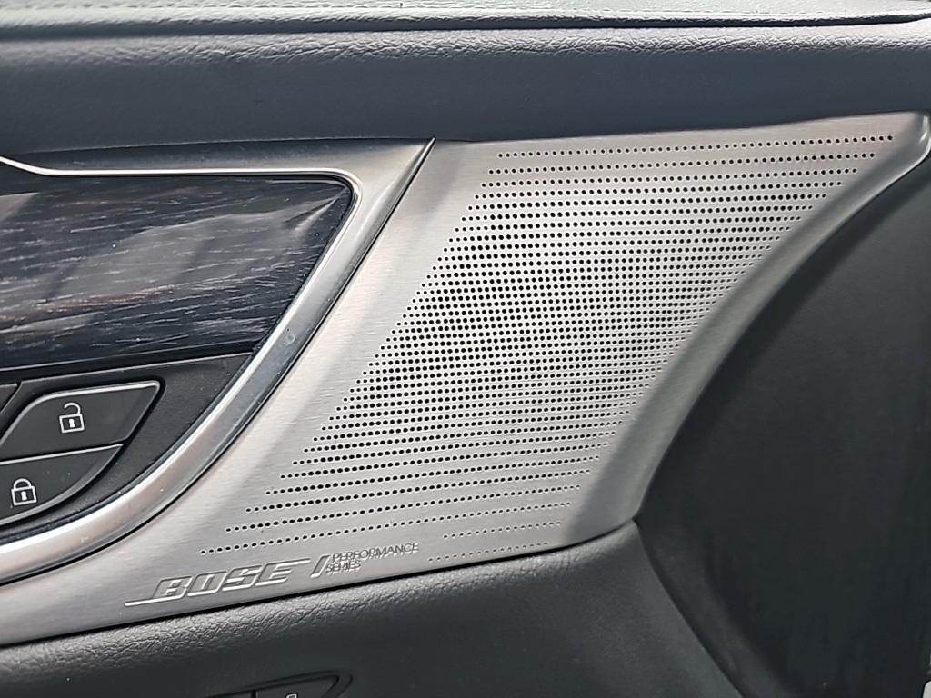 used 2023 Cadillac XT5 car, priced at $28,988